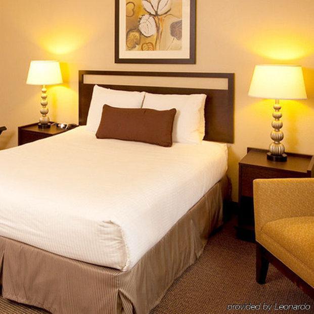 Lakeshore Inn レイク・オスウィーゴ 部屋 写真