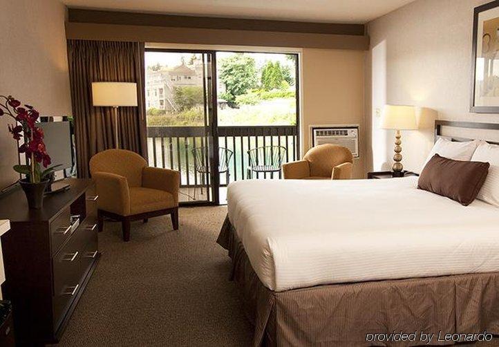Lakeshore Inn レイク・オスウィーゴ エクステリア 写真